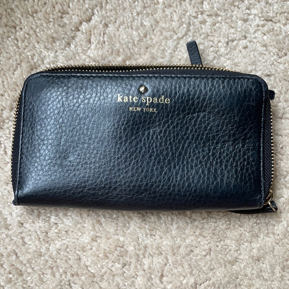 Black leather Kate Spade wallet